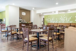 Free daily on-the-go breakfast - Sleep Inn Ellenboro Hwy 50 (Ellenboro)