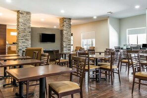 Petit déjeuner à emporter compris tous les jours