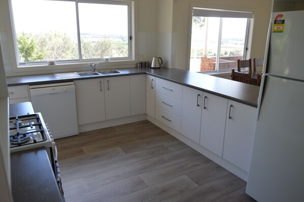 Deluxe-Haus, 6 Schlafzimmer, Bergblick | Eigene Küche | Großer Kühlschrank, Mikrowelle, Ofen, Herdplatte