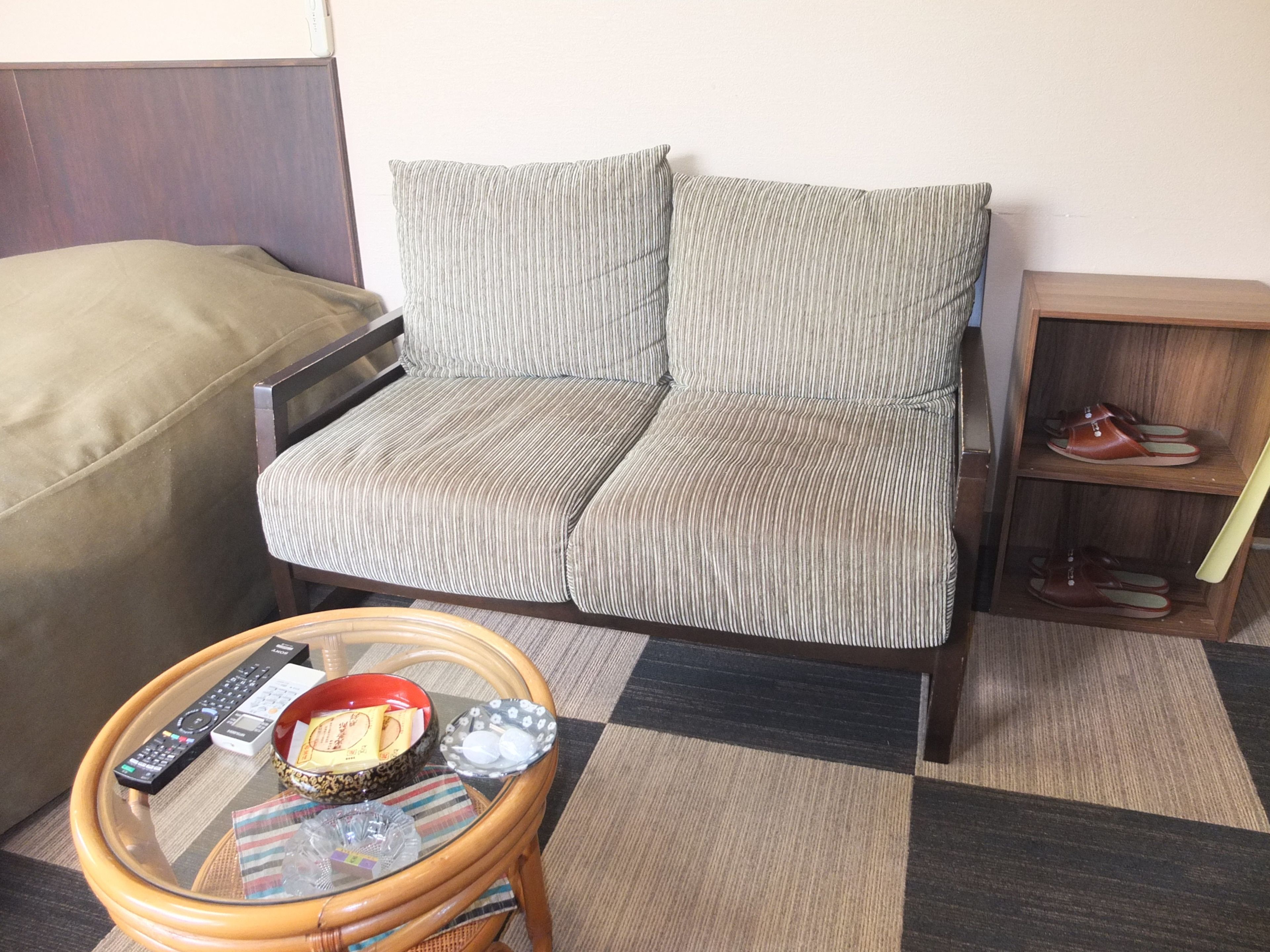 twin room | in-room safe, free wifi, bed sheets