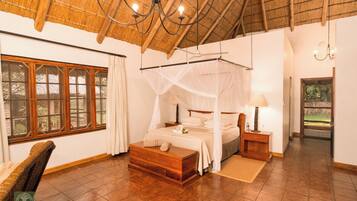 Deluxe Room | Egyptian cotton sheets, premium bedding, memory-foam beds