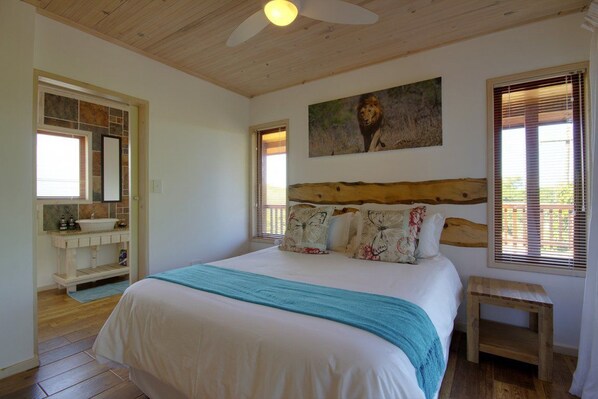 Room - Monzi Safari Lodge (Monzi SH)