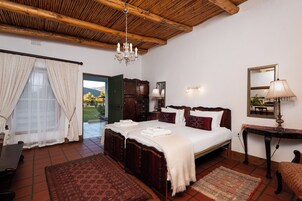 Standard Twin Room | Hypo-allergenic bedding, in-room safe, individually decorated