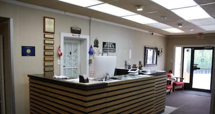Chinook Inn