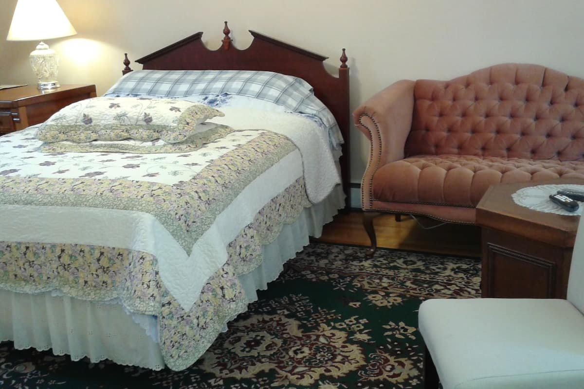 Superior-Suite, 1 Queen-Bett, eigenes Bad | 1 Schlafzimmer, hochwertige Bettwaren, Schreibtisch