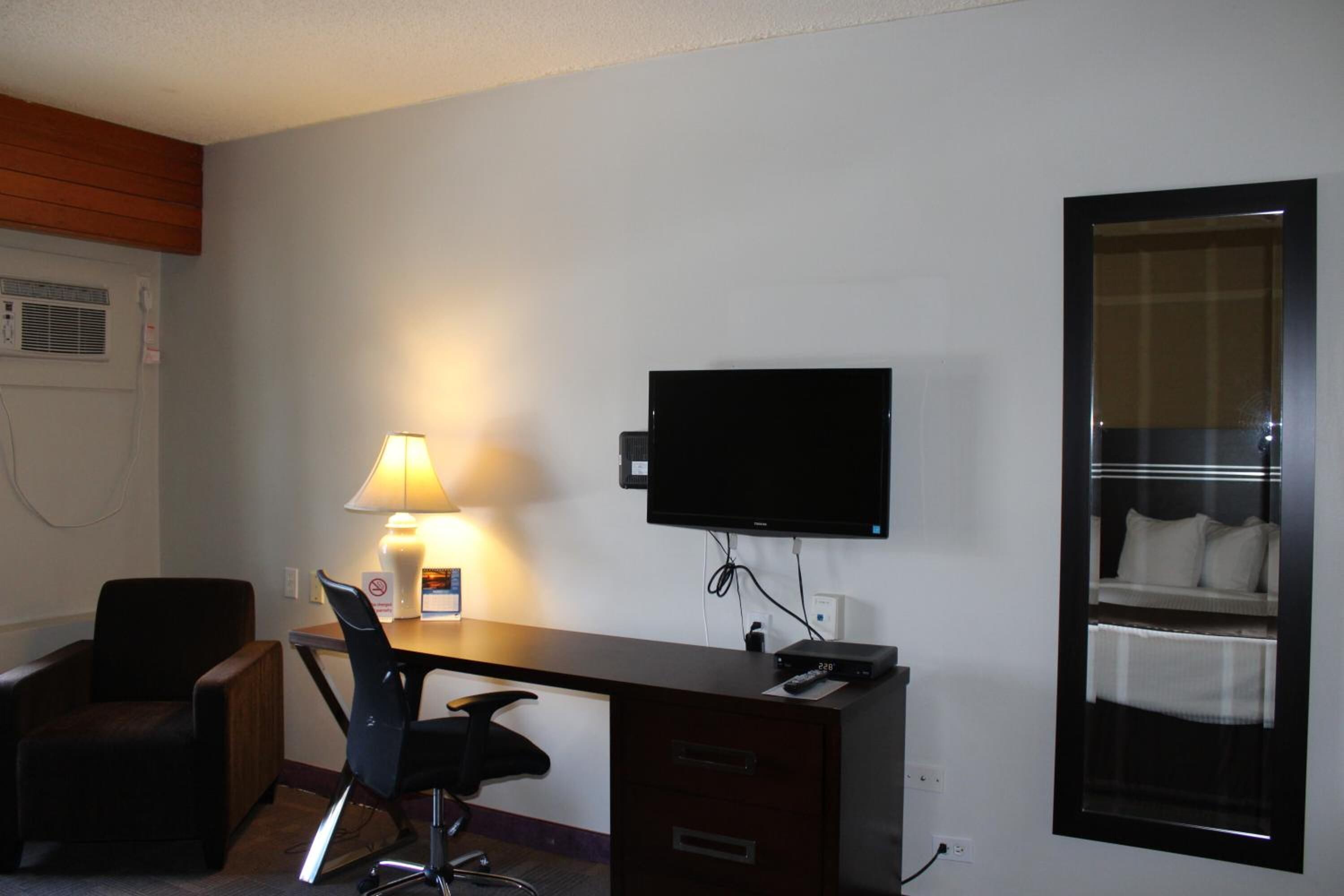 premium bedding, desk, iron/ironing board, free cots/infant beds