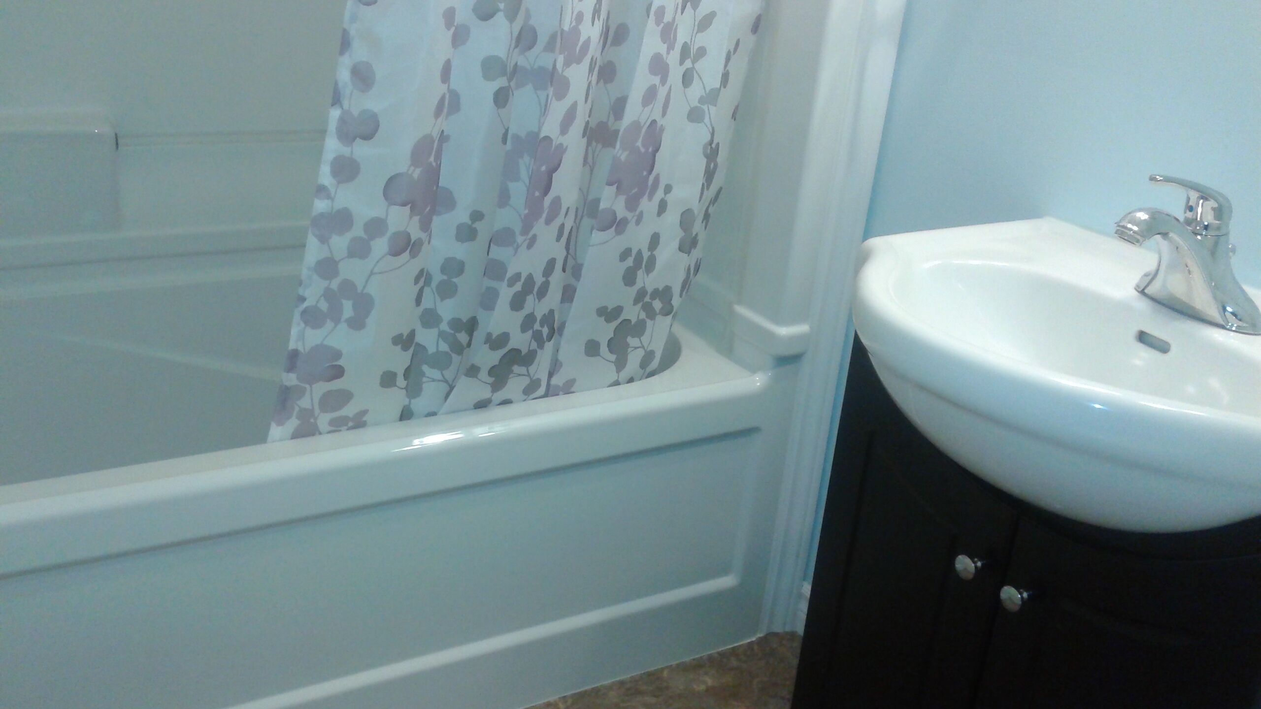 family suite, 3 bedrooms | bathroom | combined shower/bathtub, free toiletries, hair dryer