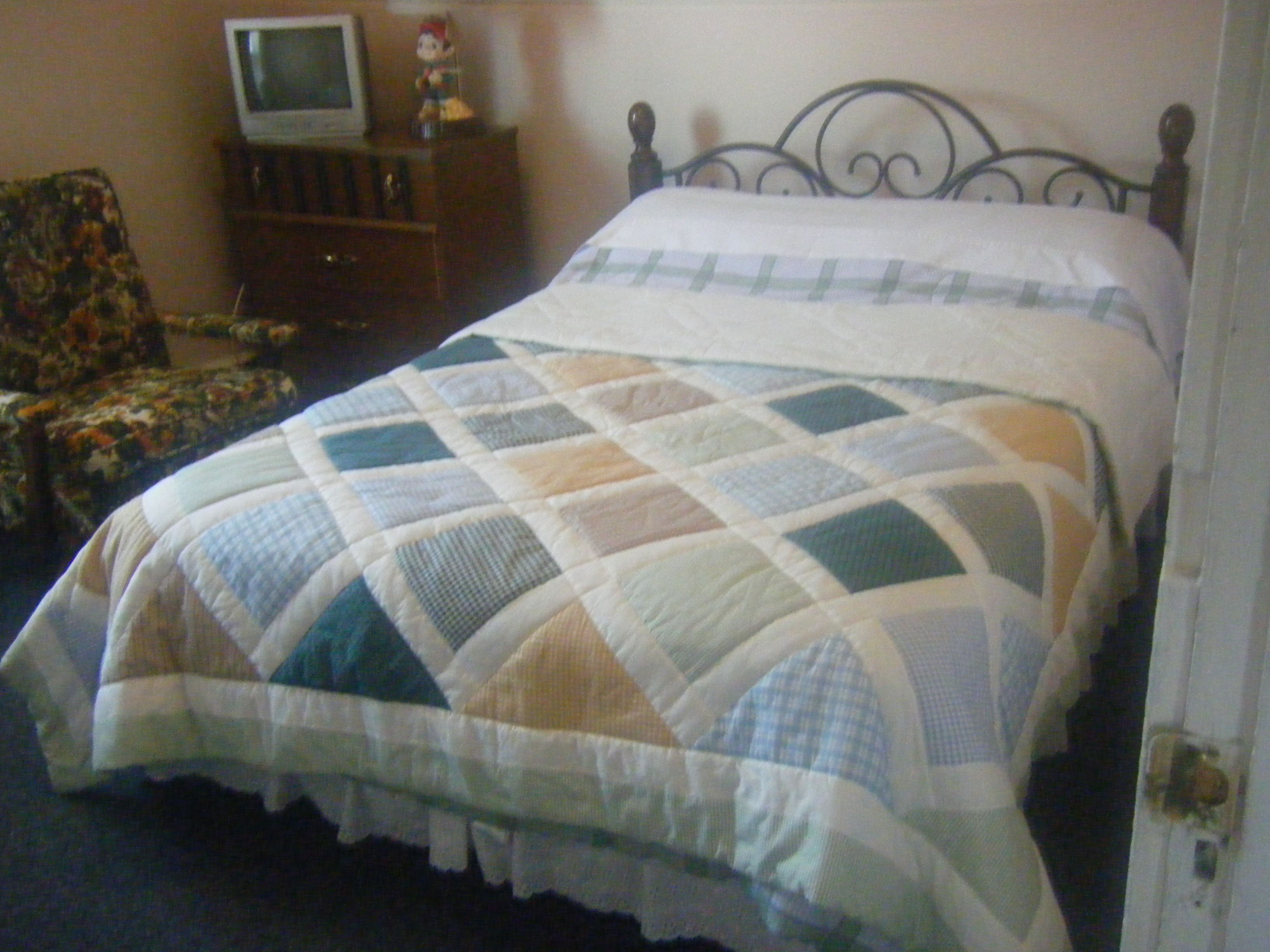 family suite, 3 bedrooms | premium bedding, desk, free wifi, bed sheets