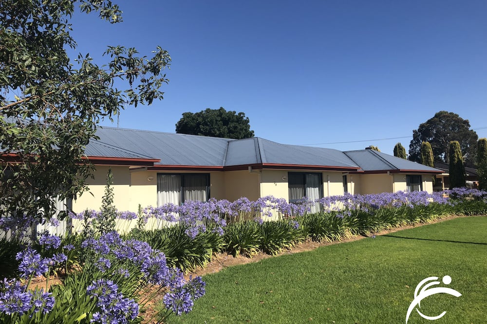 Coro Club Motel