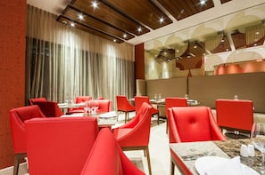 Bar (on property) - Movich City Business (BOGOTA)