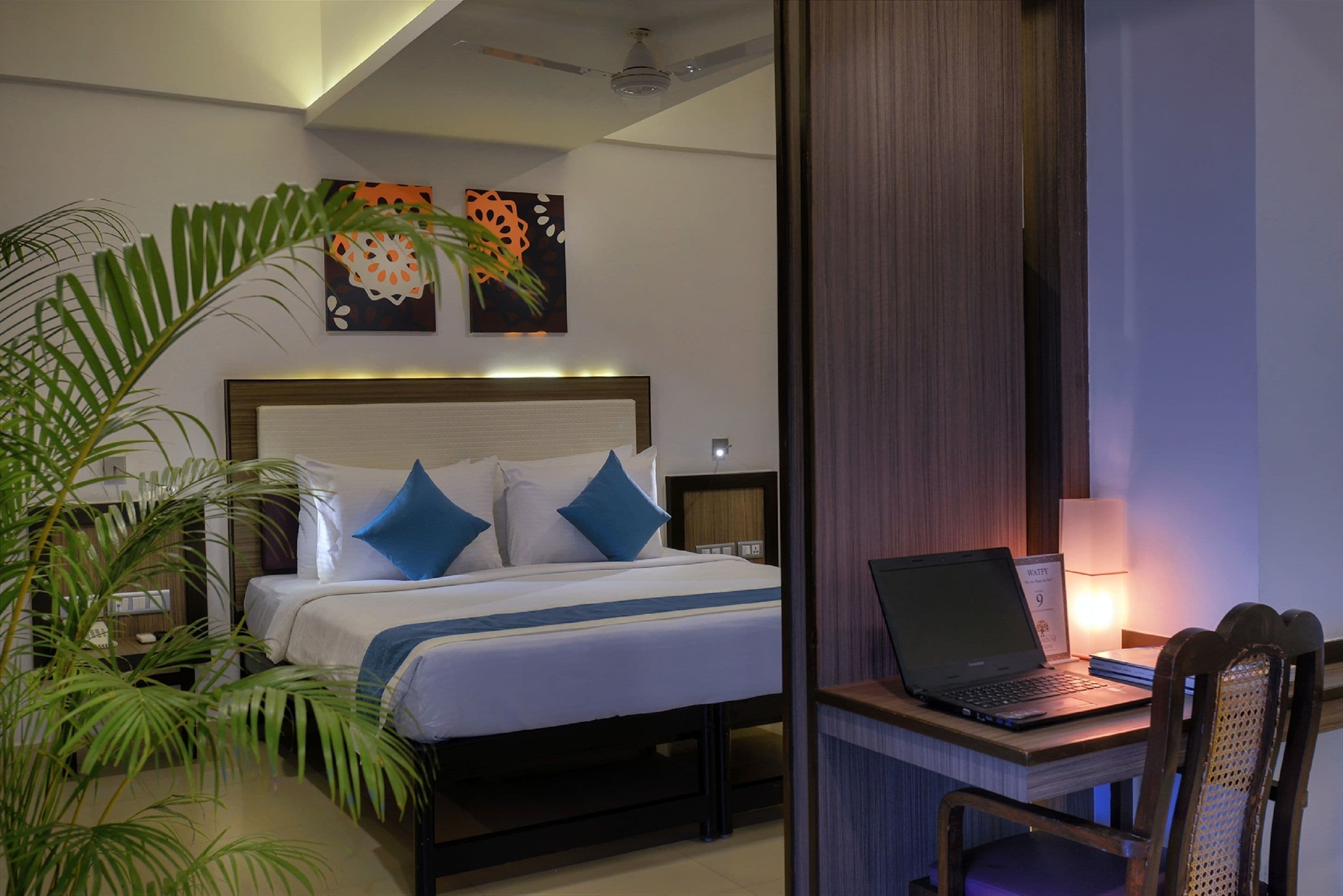 Suite | Minibar, in-room safe, desk, blackout curtains