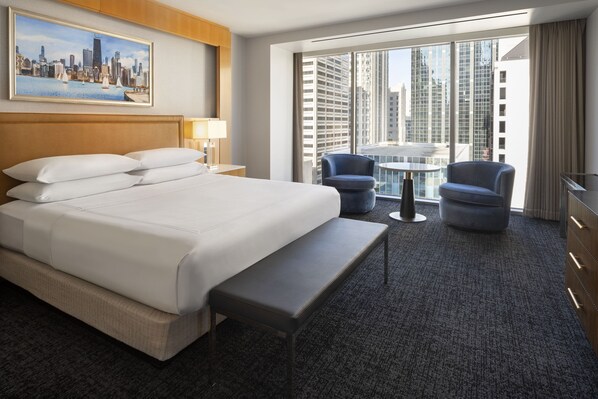 Premium bedding, in-room safe, desk, laptop workspace - Residence Inn Chicago Downtown Magnificent Mile (Chicago)