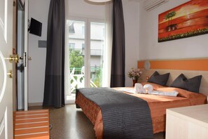 In-room safe, desk, cribs/infant beds, free WiFi - Hotel Verdi (Jesolo)