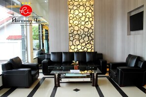 Lobby - Hotel Harmony In Pontianak (Pontianak)