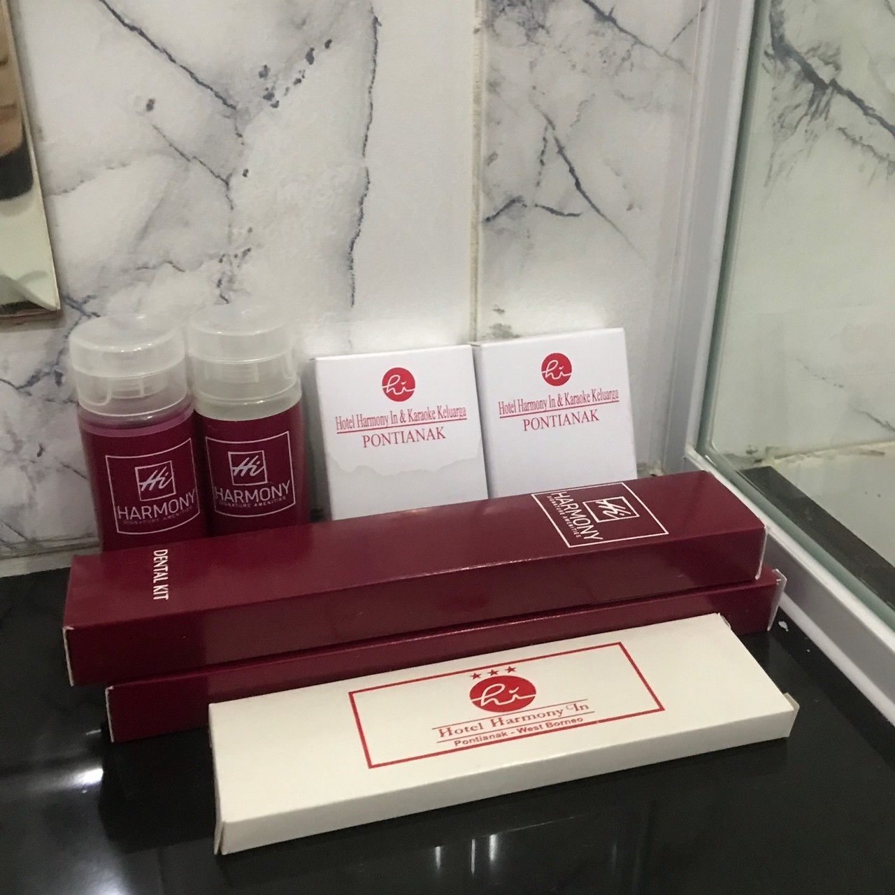 standard twin room | bathroom amenities | free toiletries, slippers, bidet, towels