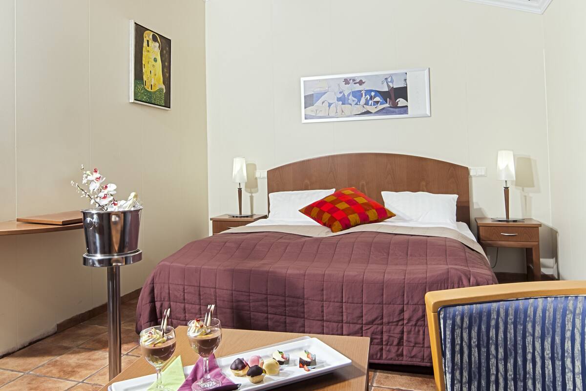 Bungalow Tiêu chuẩn, 1 giường đôi, quang cảnh núi | Bàn, màn/rèm cản sáng, nôi (giường cho trẻ sơ sinh) miễn phí