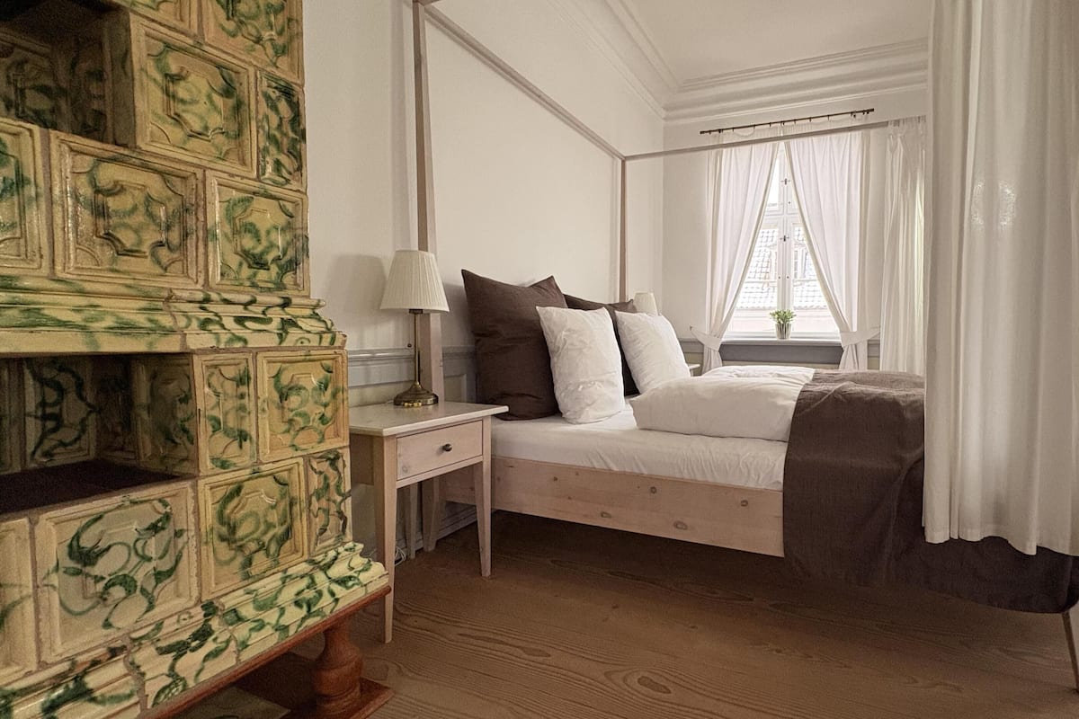 Executive Suite, 1 Katil Raja (King), Non Smoking | Wi-fi percuma, cadar katil