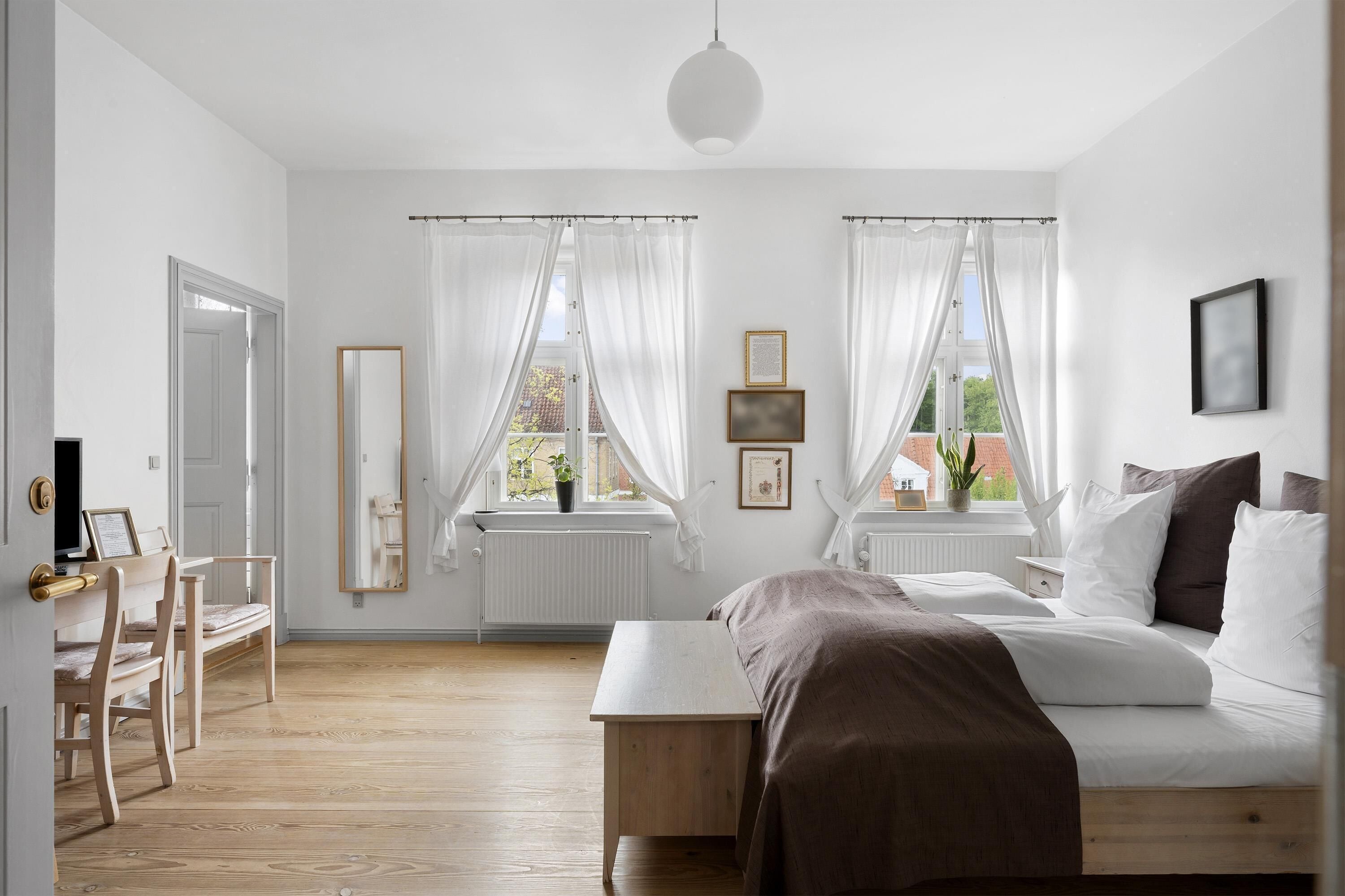 Wifi gratis y ropa de cama 