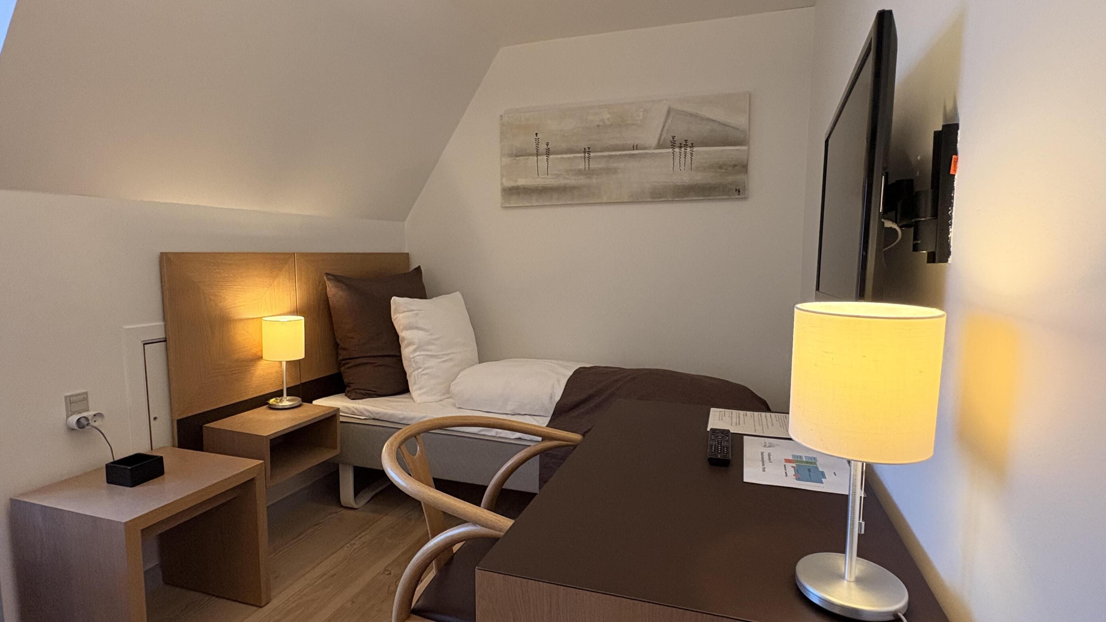 Economy Room, 1 Katil Bujang (Single), Non Smoking | Wi-fi percuma, cadar katil 