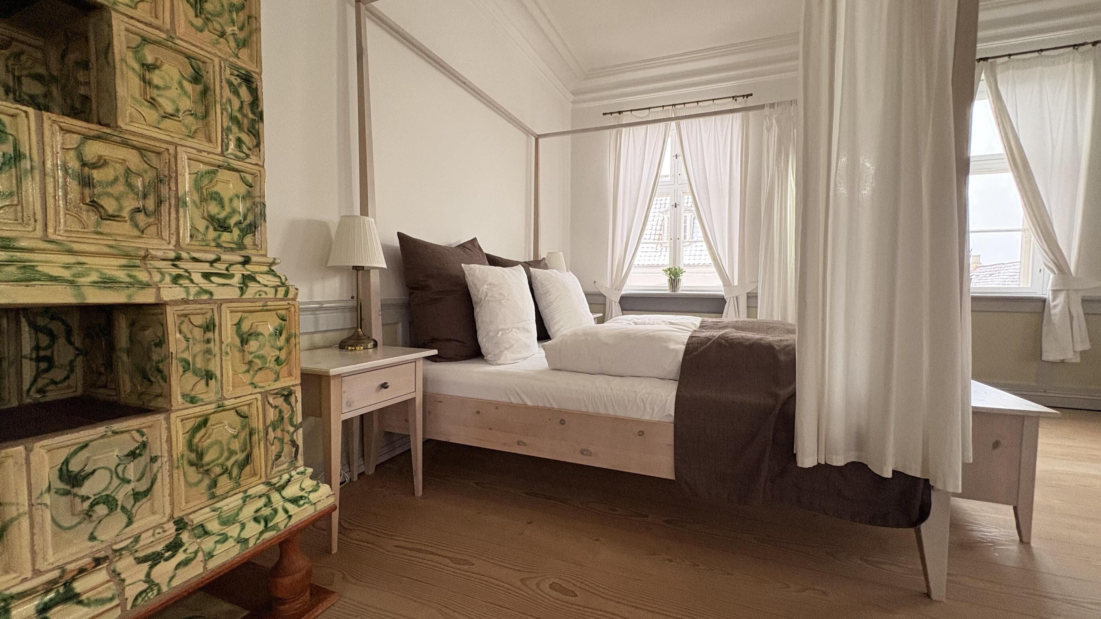 Wifi gratis y ropa de cama 