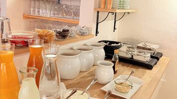 Frokostbuffé er inkludert på hverdagene