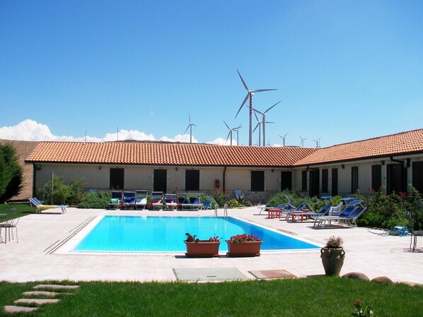 Seasonal outdoor pool