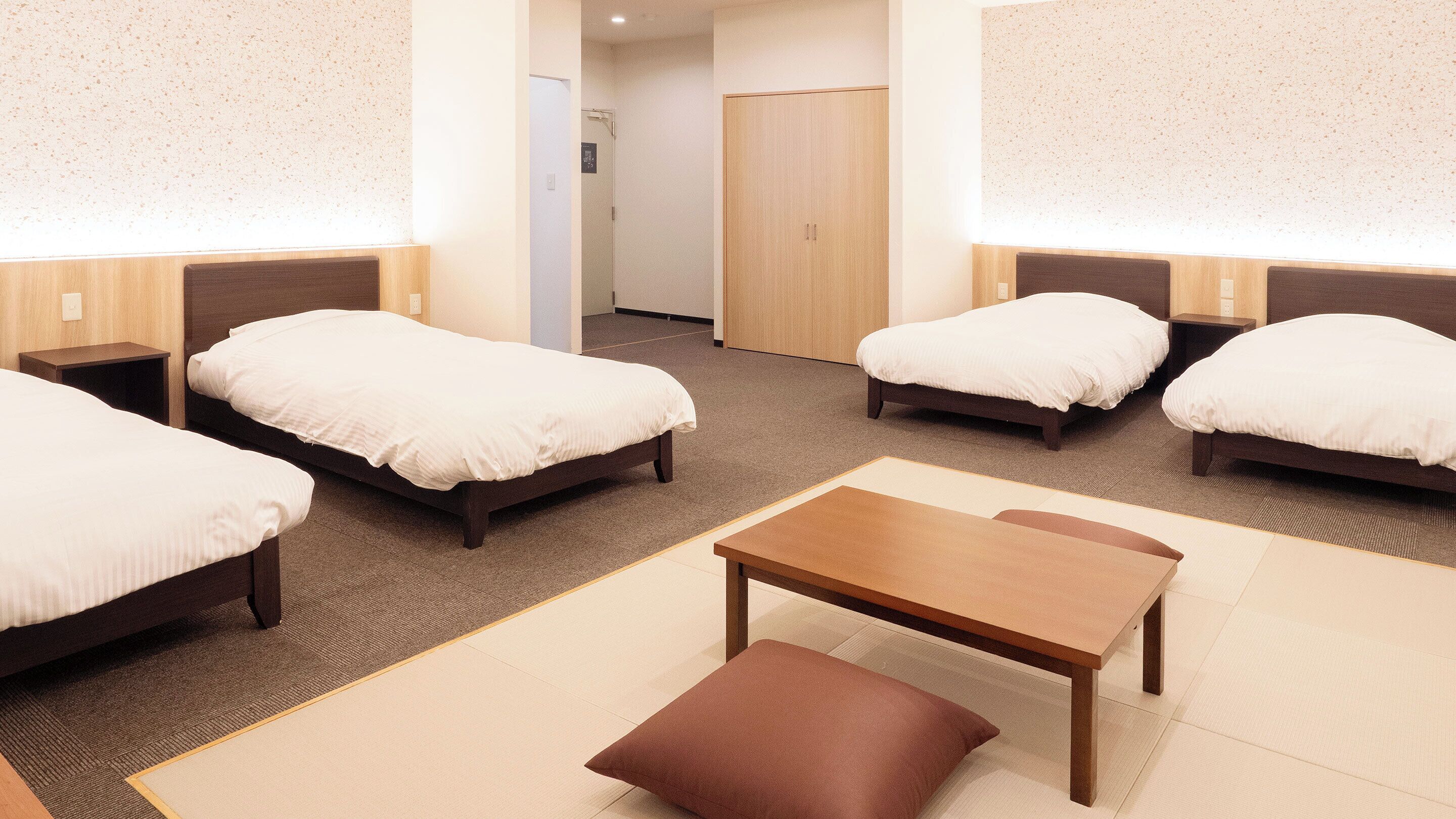 Superior Japanese Western Style 4-bed Room without Bath (No View), Non-Smoking