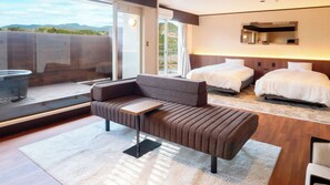 Kamar Superior (Superior Twin  Open-Air & Indoor bath) | Brankas, meja kerja, dan Wi-Fi gratis