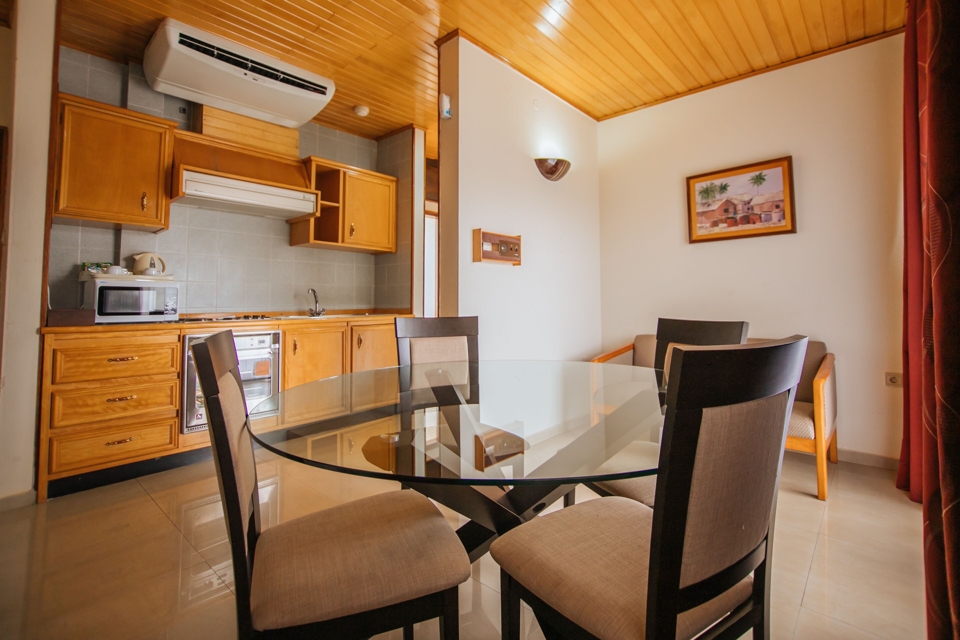 suite, kitchenette | private kitchen | fridge, coffee/tea maker, electric kettle