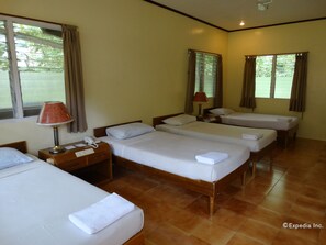 Standard Quadruple Room - Eden Nature Park and Resort (Davao)