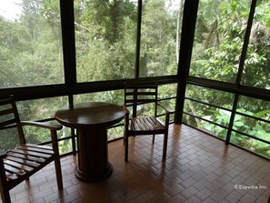 Deluxe-Doppel- oder -Zweibettzimmer | Terrasse/Patio