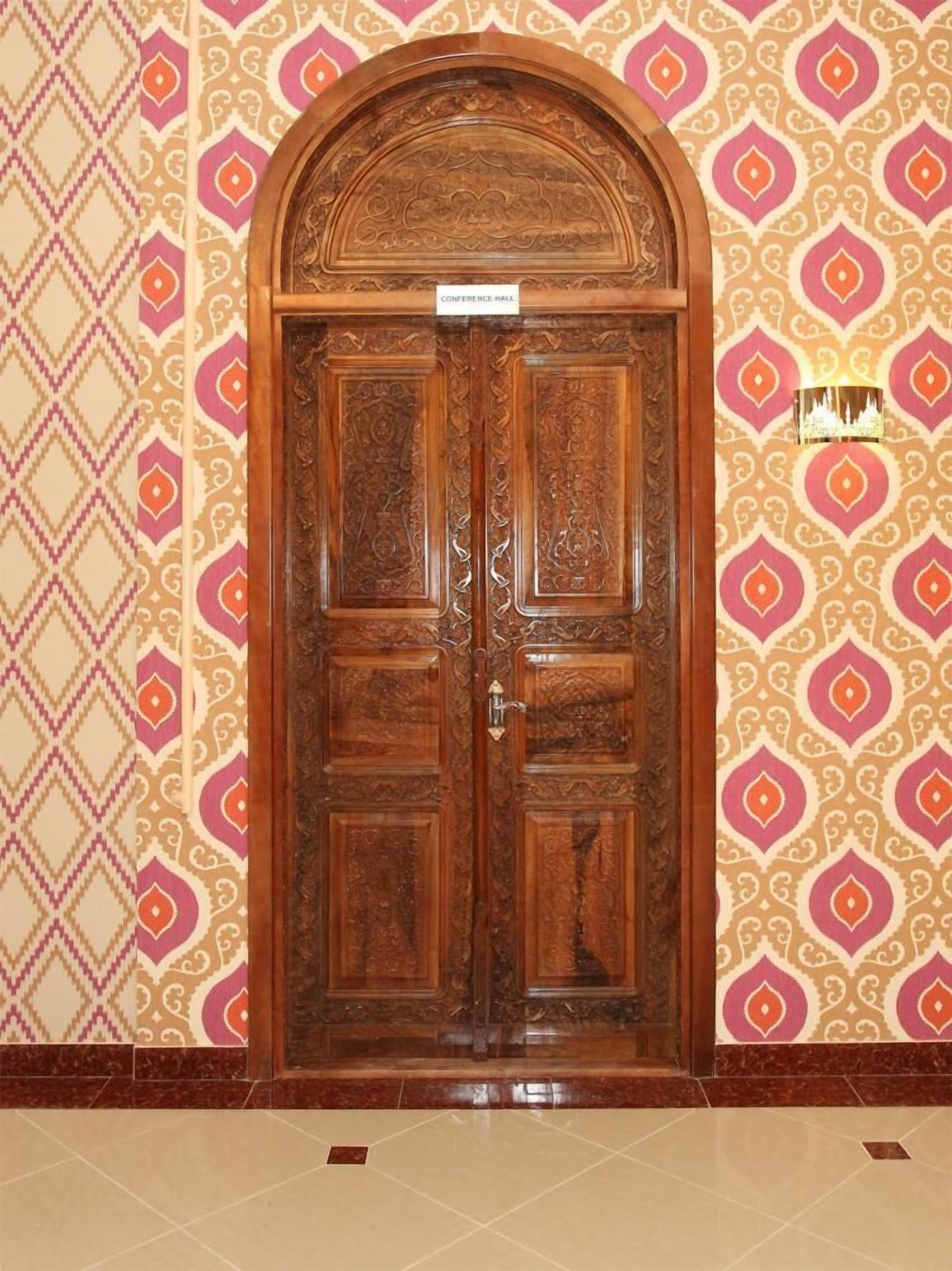 تفاصيل الفندق من الداخل