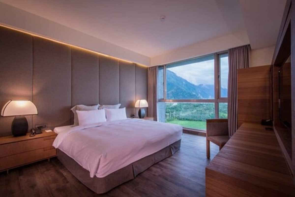 deluxe double room | premium bedding, minibar, desk, blackout curtains
