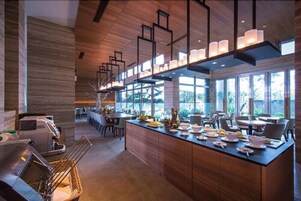 每日付費供應全套早餐