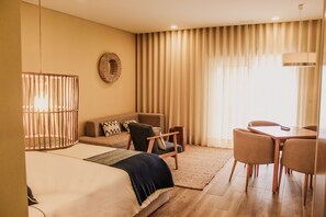 Studio, Kitchenette | In-room safe, desk, free WiFi - Hotel Neptuno (Peniche)