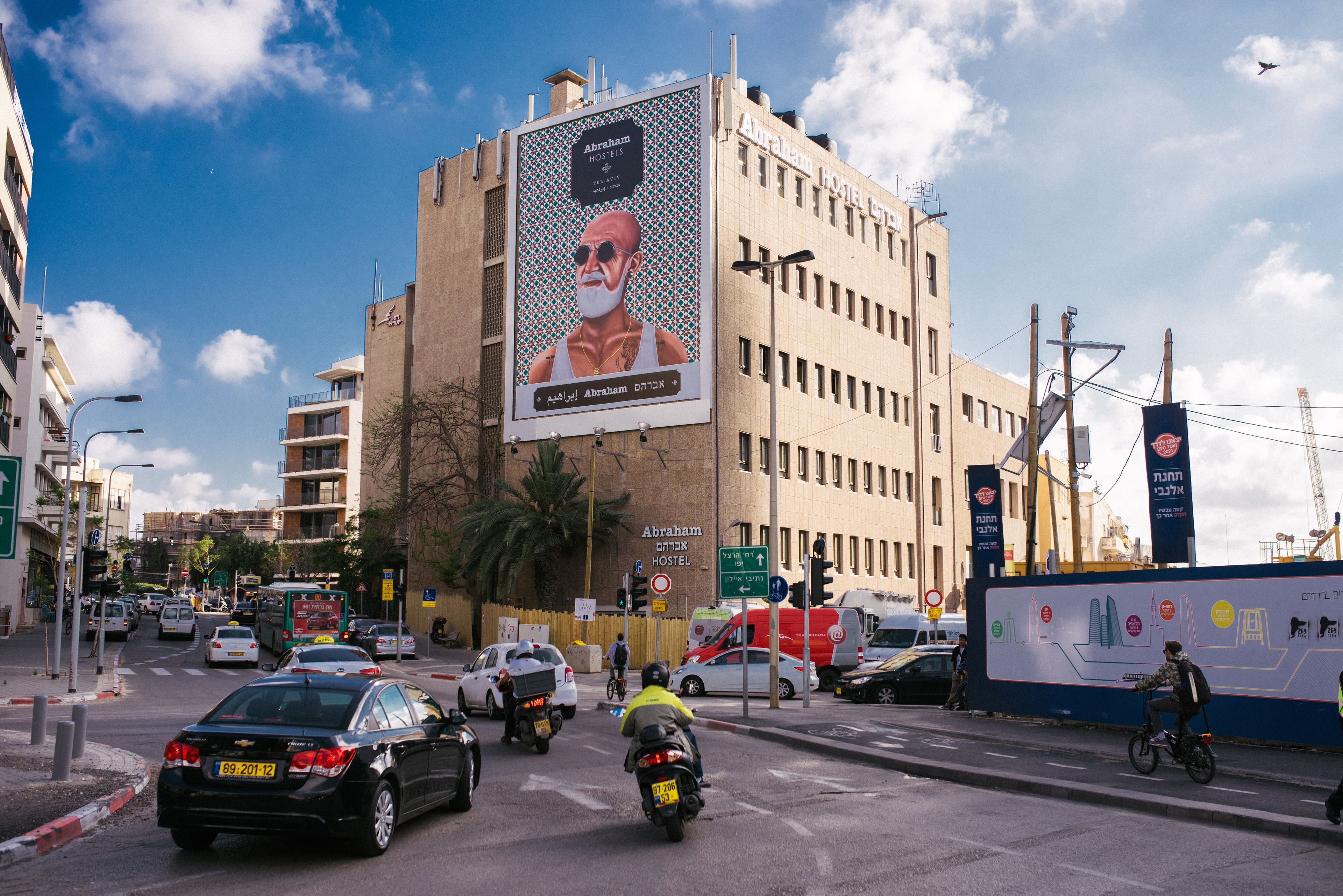 Foto - Abraham Tel Aviv