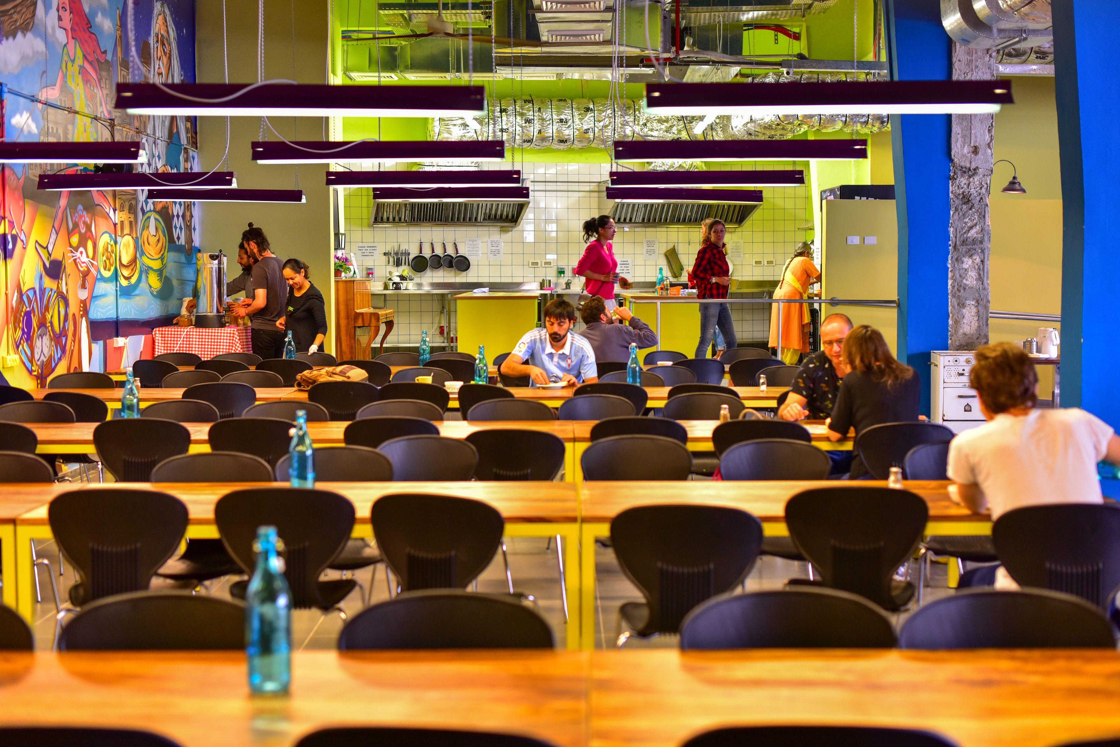 Tägliches Frühstücksbuffet gegen Gebühr