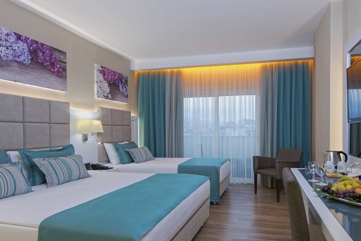 Minibar, in-room safe, desk, soundproofing