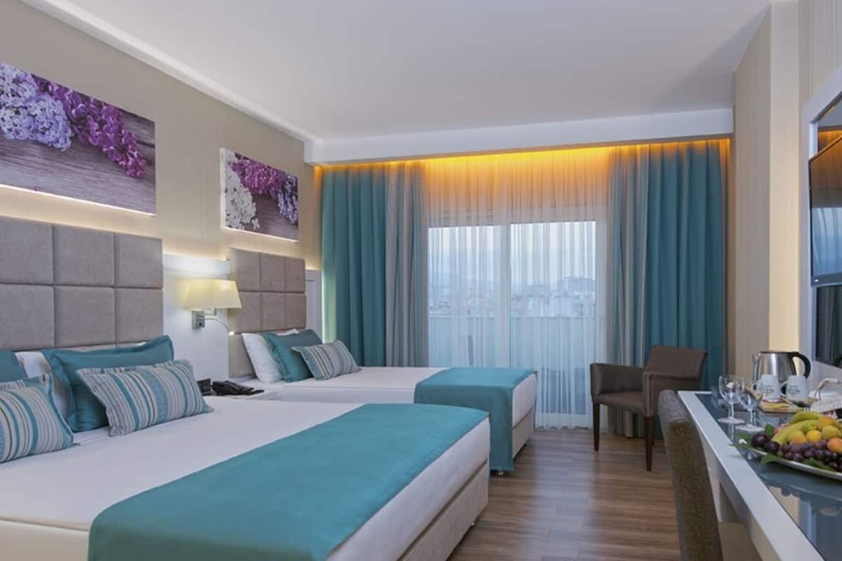 Minibar, in-room safe, desk, soundproofing