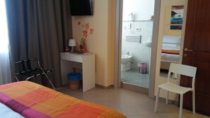 Chambre Triple | Salle de bain