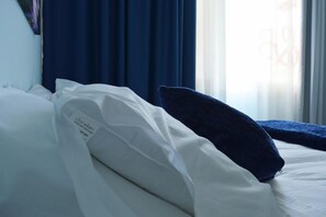 베이직 더블룸 | 고급 침구, 객실 내 금고, 각각 다른 스타일의 인테리어, 각각 다르게 가구 비치