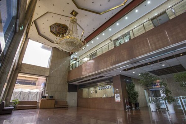 Reception - Kyungnam Tourist Hotel (Seoul)