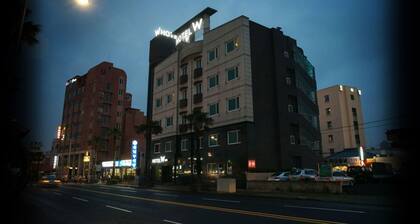 Hotel W Topdong
