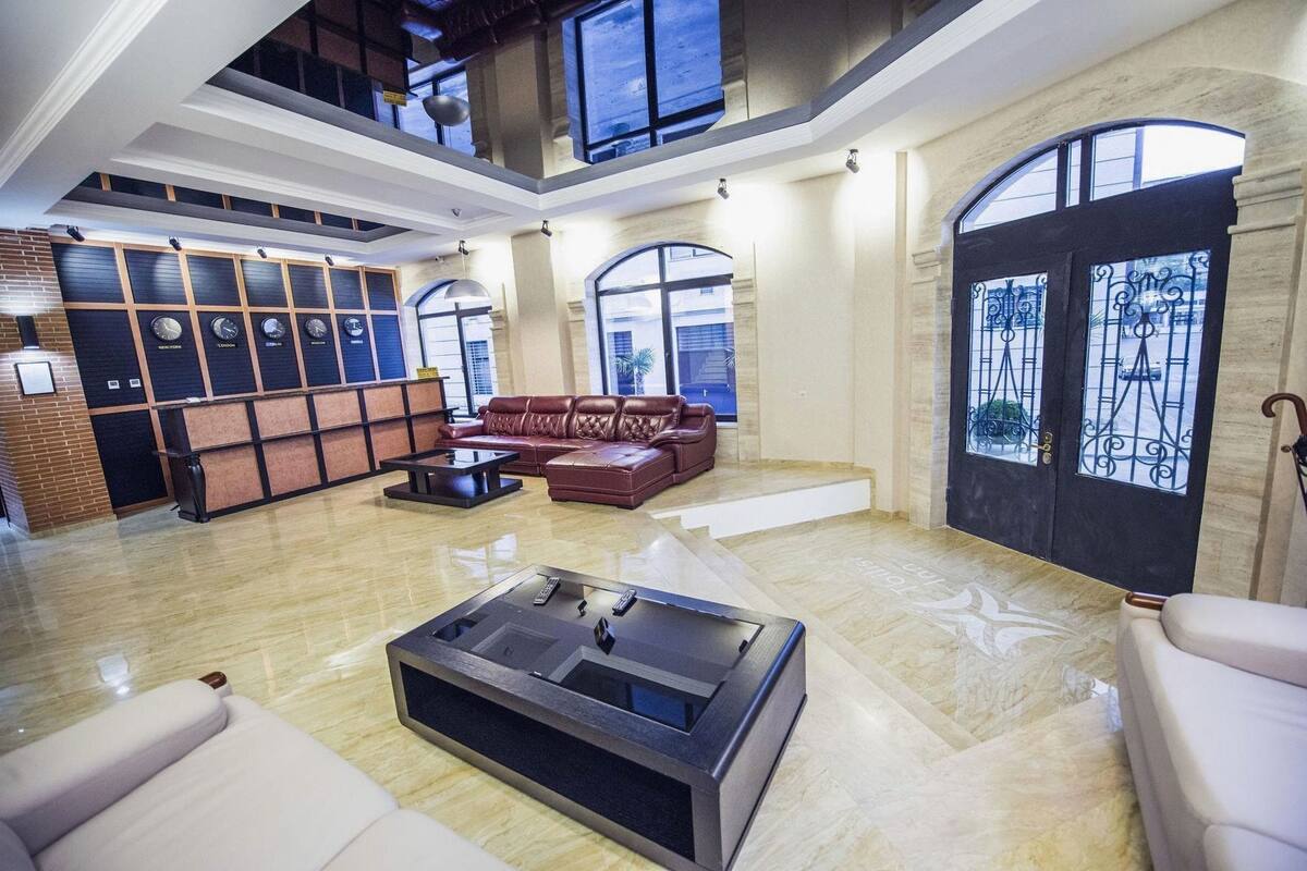 Hall