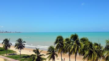 Perto da praia, toalhas de praia 