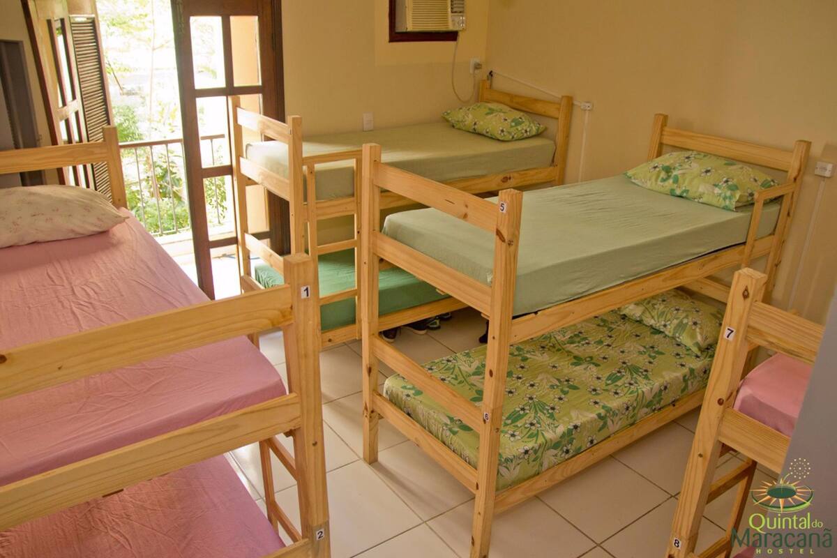 Premium bedding, free WiFi