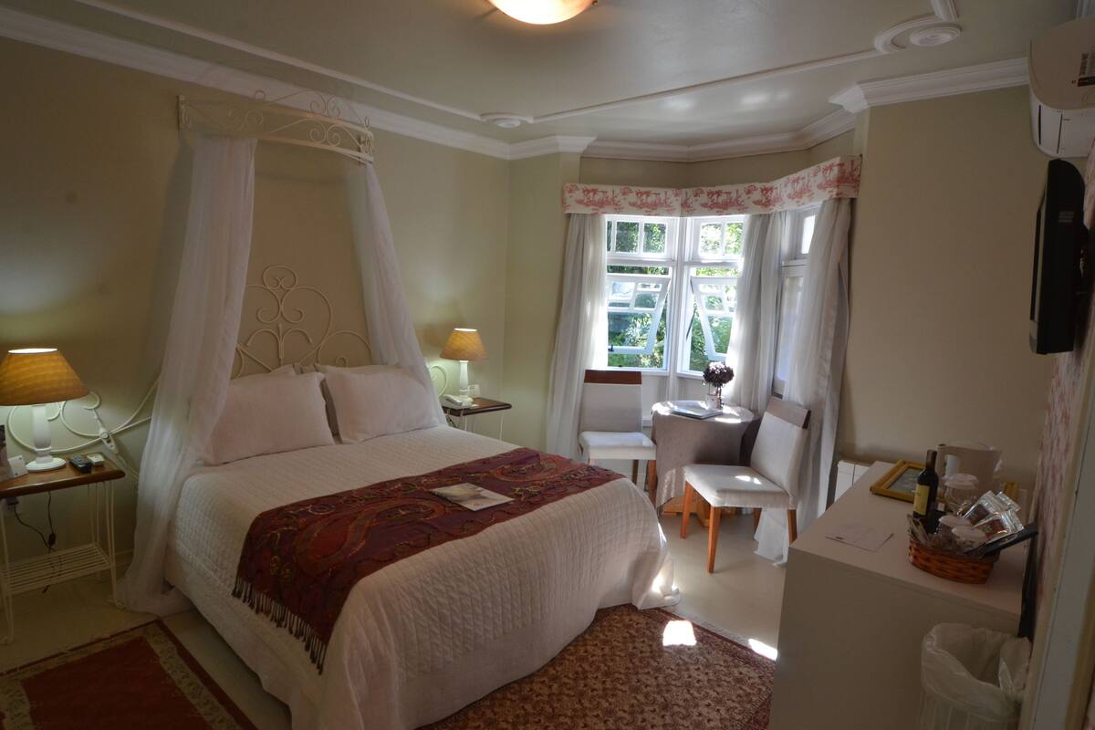 Minibar, in-room safe, individually decorated, blackout curtains