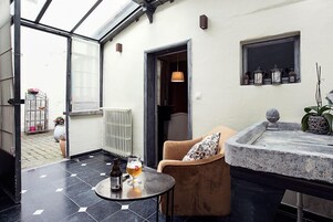 Suite | Premium bedding, memory foam beds, desk, blackout drapes