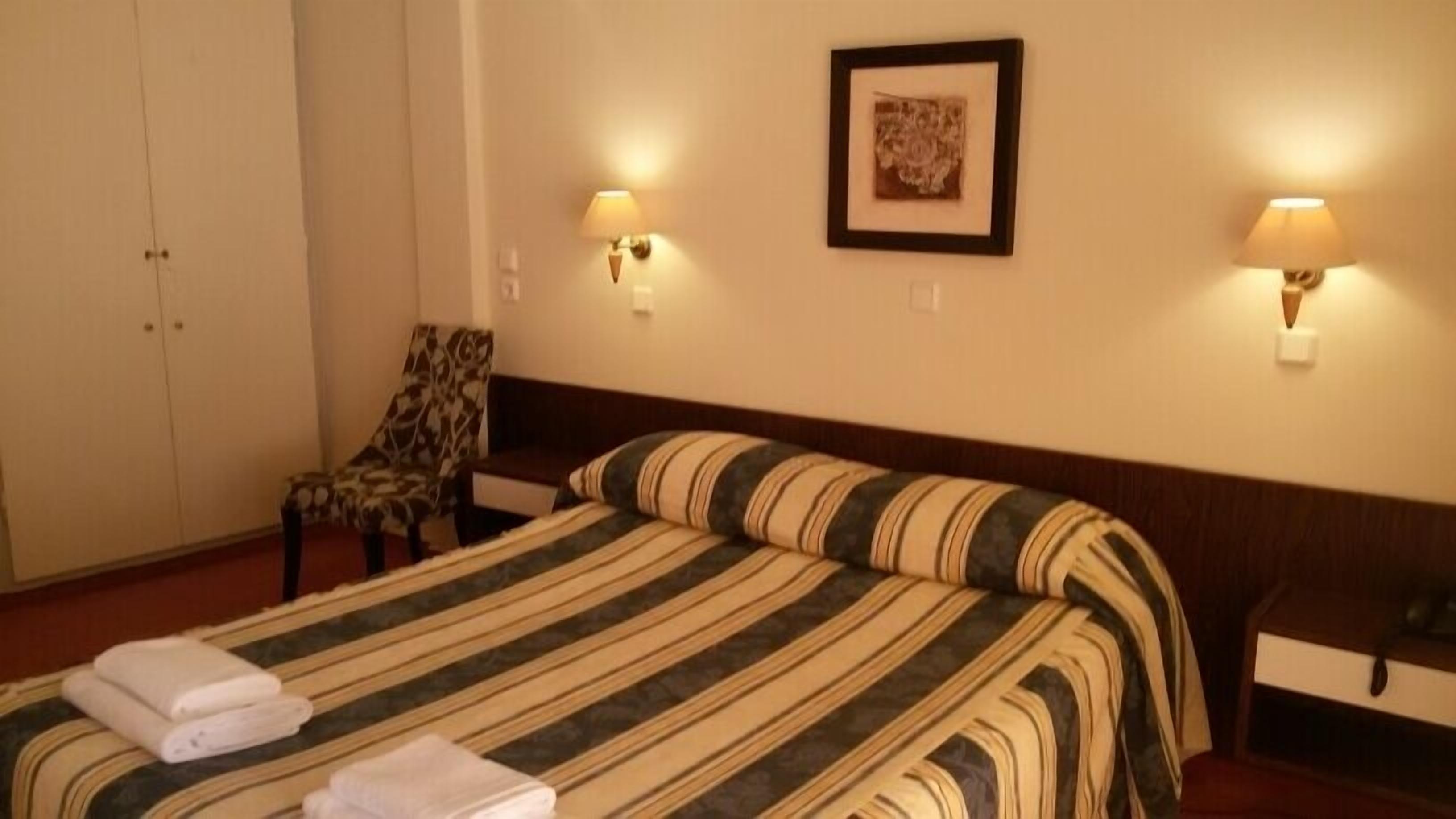 standard room | in-room safe, free wifi