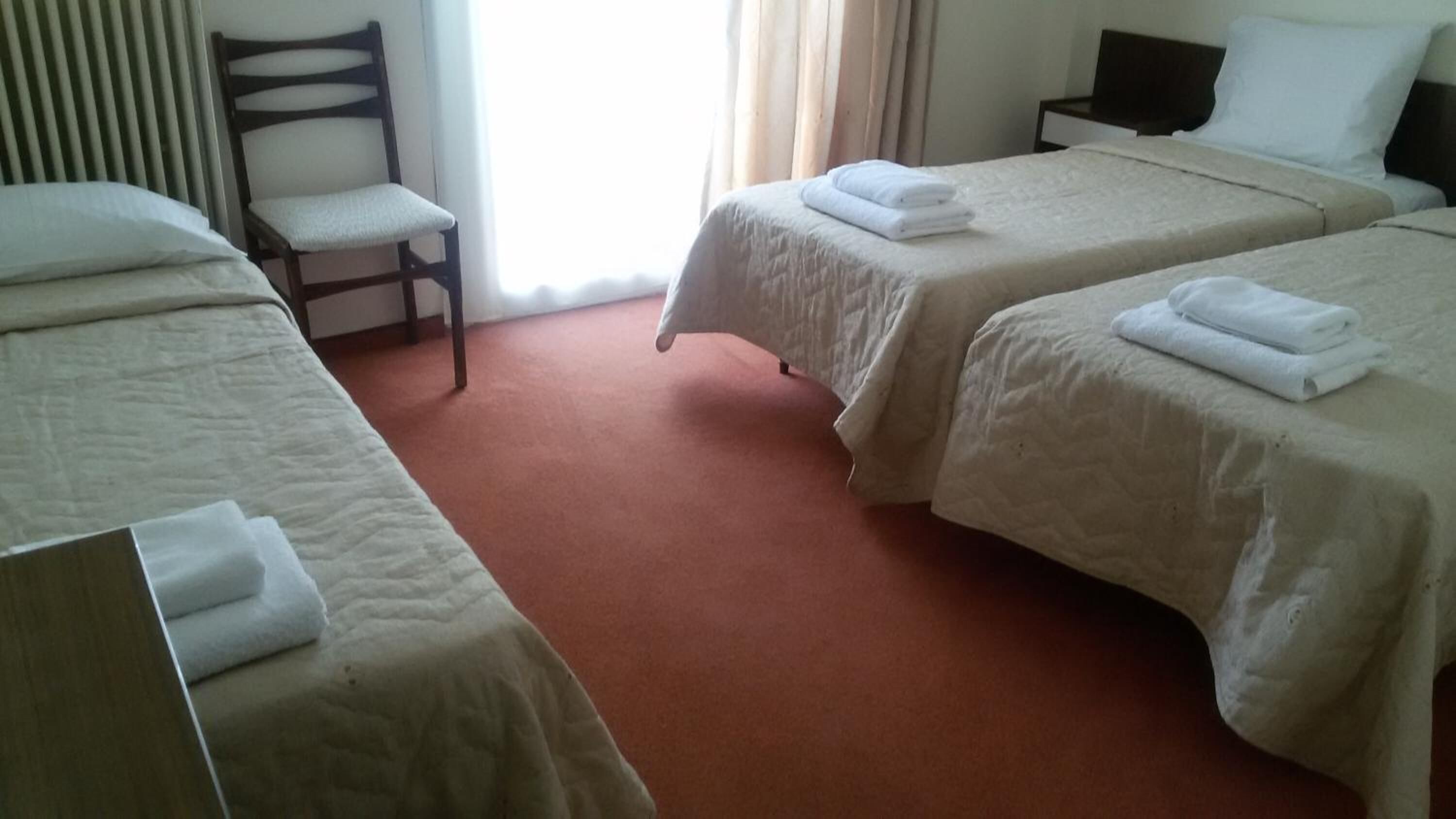 in-room safe, free wifi